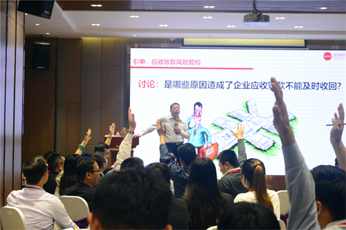 直線營銷商學院“CEO營銷特訓營”第一期在瘋狂點贊中圓滿結束