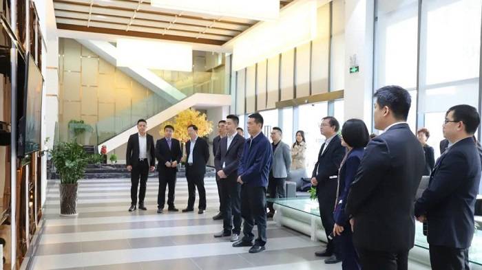 九江市市長謝來發(fā)一行考察指導(dǎo)寶通公司，鼓勵加大鑫寶通BWFRP管道研發(fā)工作