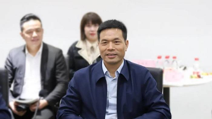 九江市市長謝來發(fā)一行考察指導(dǎo)寶通公司，鼓勵加大鑫寶通BWFRP管道研發(fā)工作