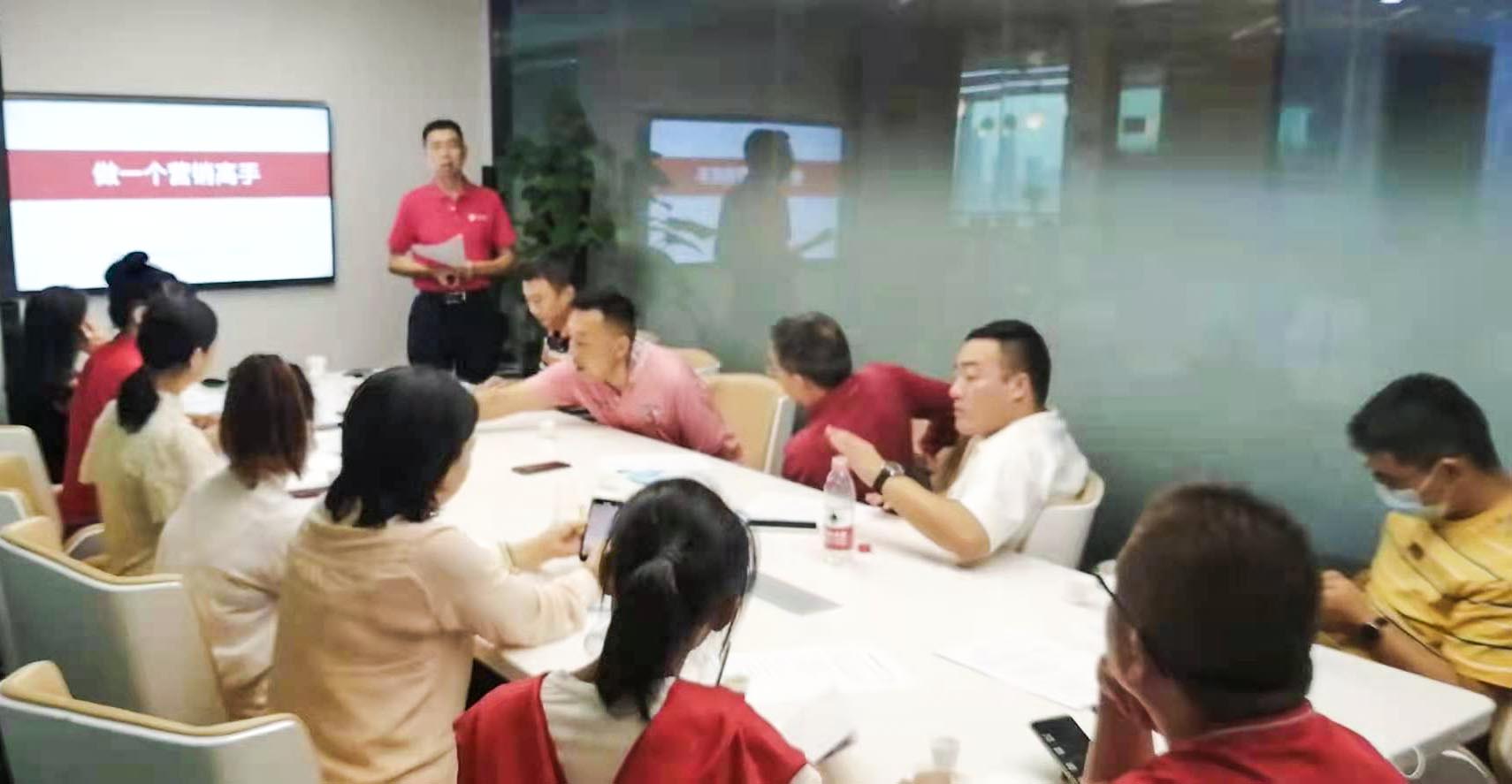 直線管理咨詢助力獨立女性俱樂部會員企業(yè)營銷經(jīng)營改善