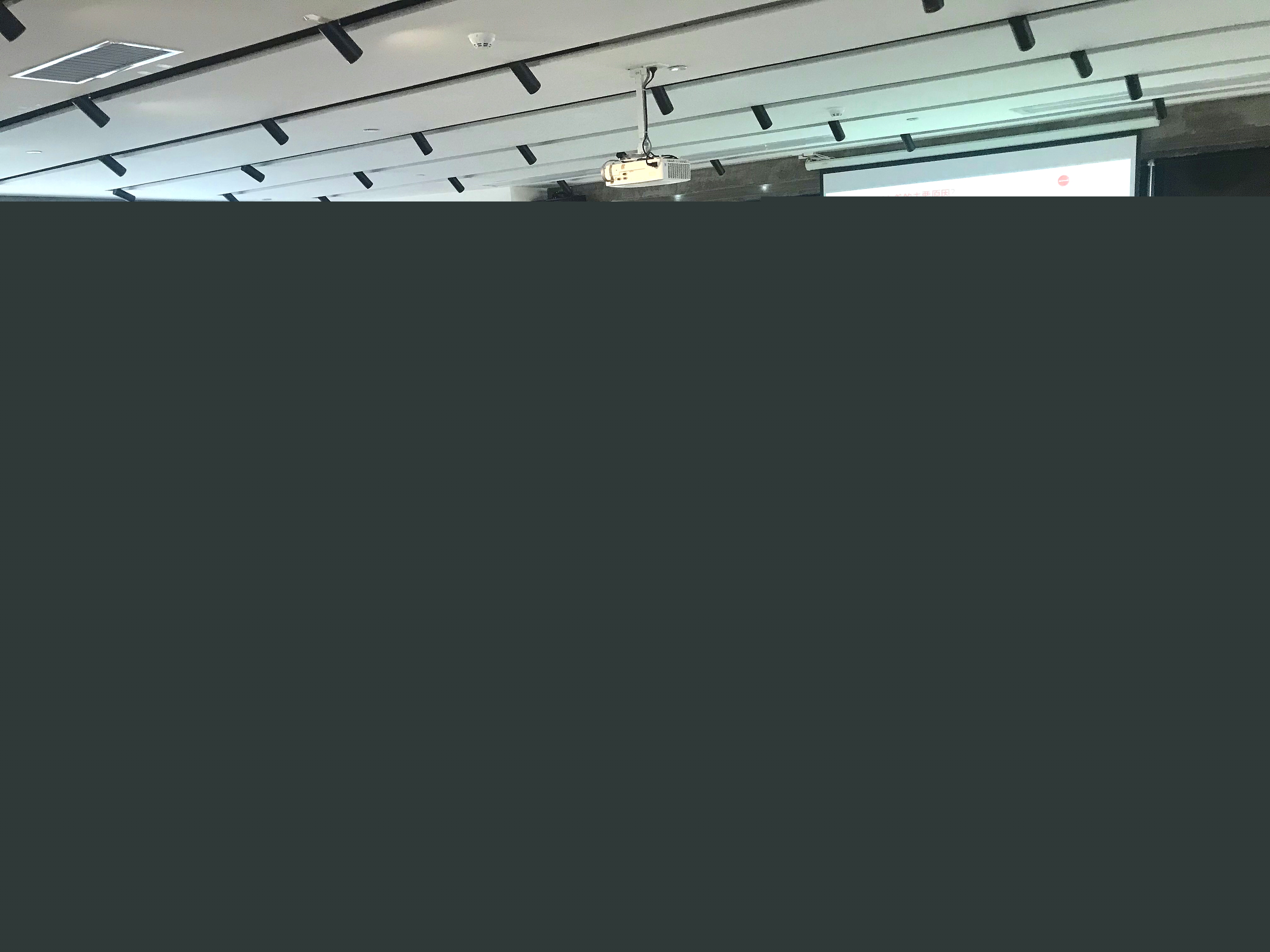 直線管理咨詢(xún)?yōu)榉鹕街行∑髽I(yè)做《企業(yè)大考，考的是執(zhí)行力》專(zhuān)項(xiàng)輔導(dǎo)