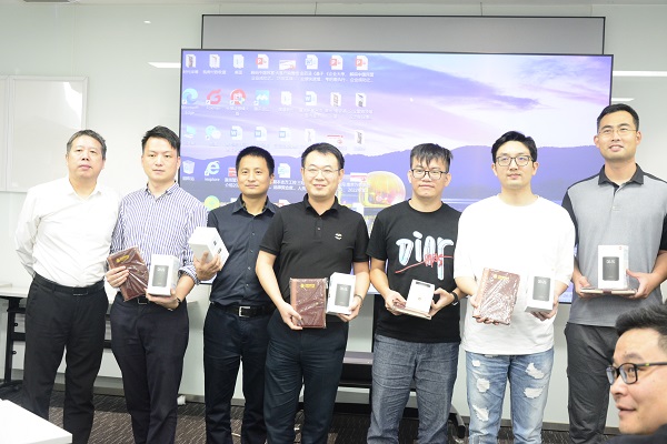 直線管理咨詢為金銳顯做《做一個營銷高手》專項輔導